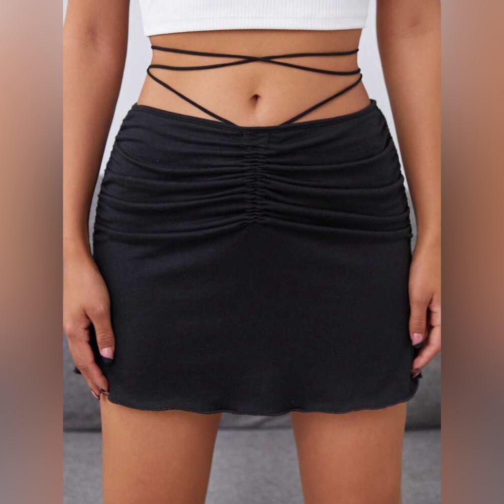 Never Worn Black Ruched Mini Skort – Trendy Skirt Shorts